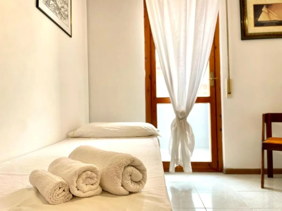 Spacious Hub, Cagliari,Quartu Sant'Elena, Sardegna 0*,  Italie